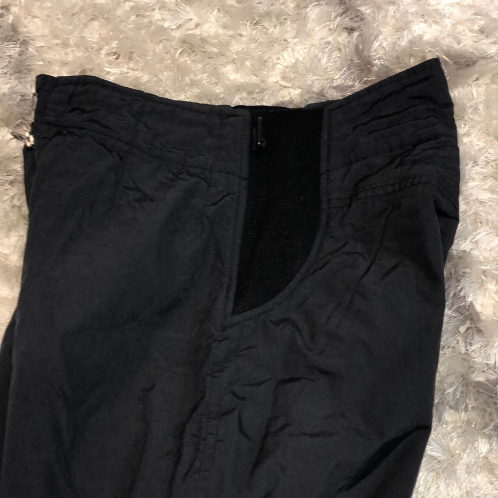 Obermeyer women’s black ski pants 6 - Picture 2 of 6
